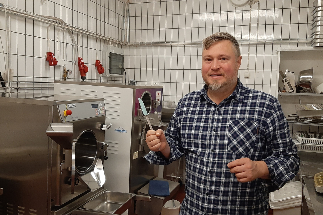 Karhulinnan jäätelö